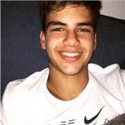 Estoy recién graduado en bachillerato,se me da muy bien tratar con chavales que han pasado por lo mismo que yo y el trato con ellos seguro que les va a encantar,imparto clases dinámicas pero ferias para progresar en aquello que se desee.
Doy clases a niñ@